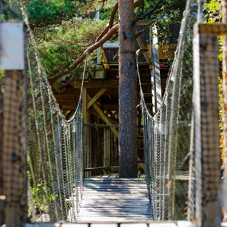 Prázdninový dům Gluba Treetop Furunala *