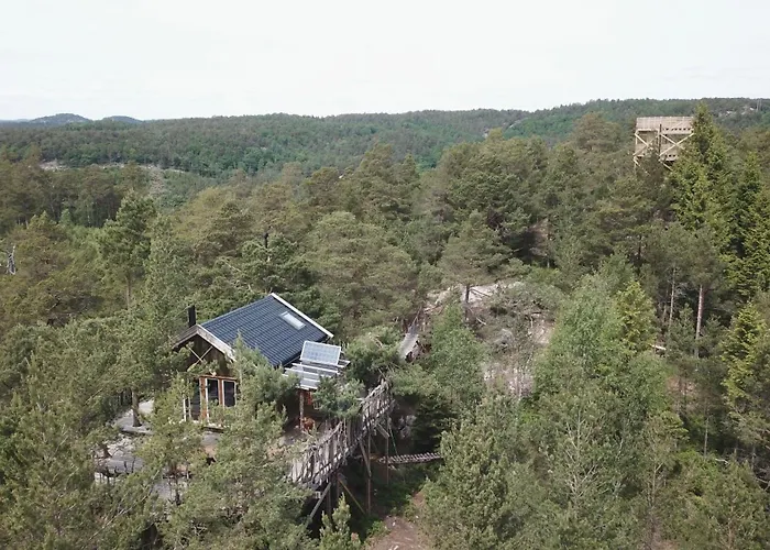 Prázdninový dům Gluba Treetop Furunala *